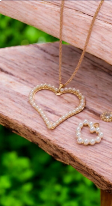 White Pearl Heart Necklace