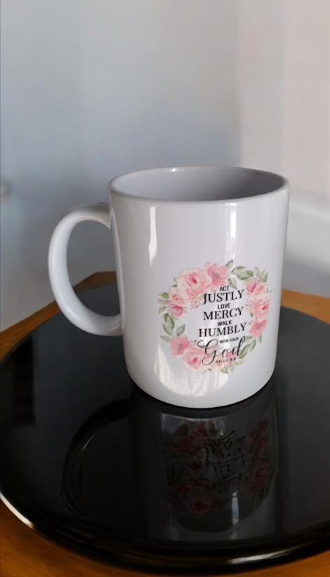 Coffee mug with a Bible quote and flower details 🌸