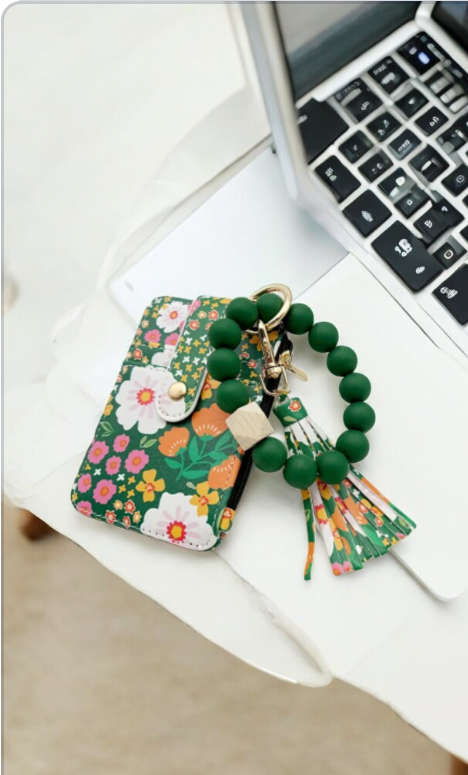 Llavero en forma de Pulsera Floral verde  y Porta Tarjetas 💐