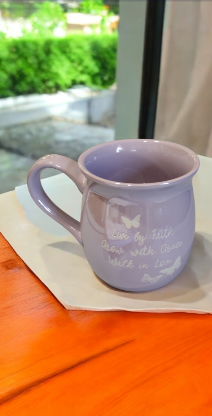 Taza para café o Té con cita Biblica en morado